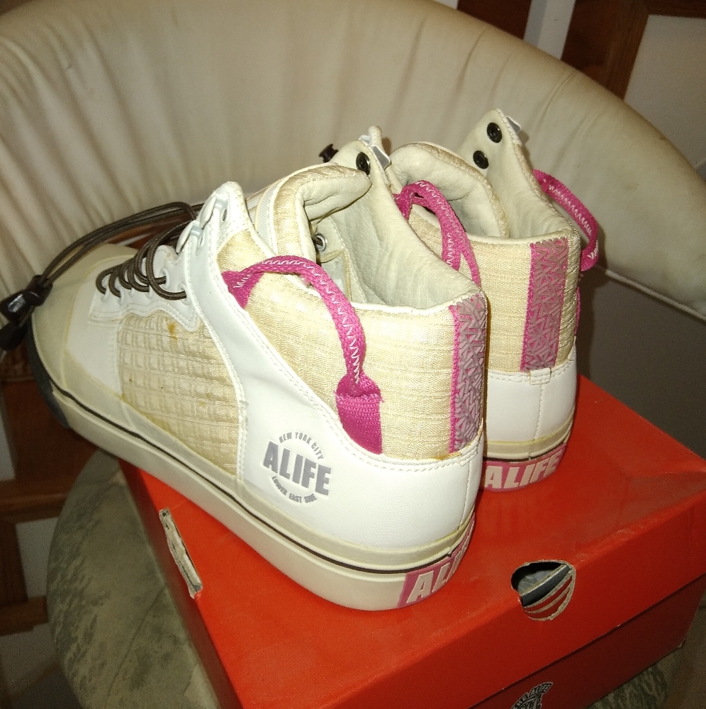 Alife - Picture 13 of 13